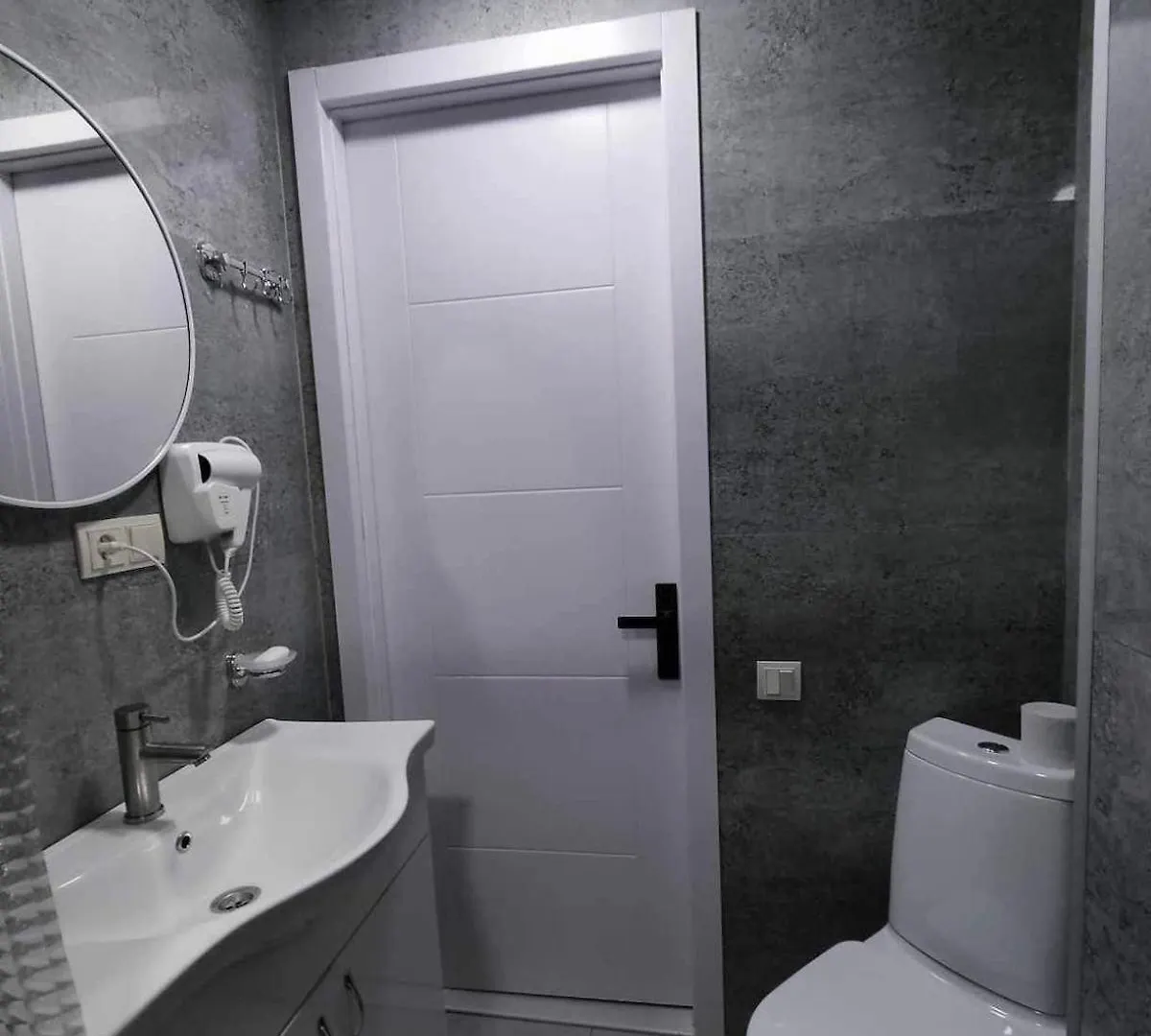 Orbi Apartment Near Sea 바투미